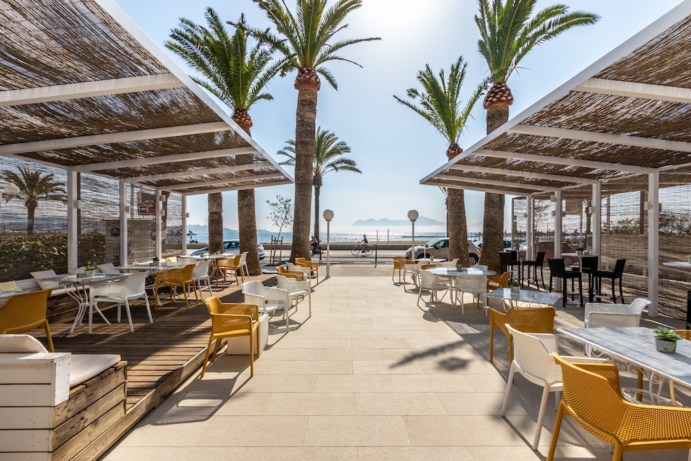 hotel cabot romantic adults only