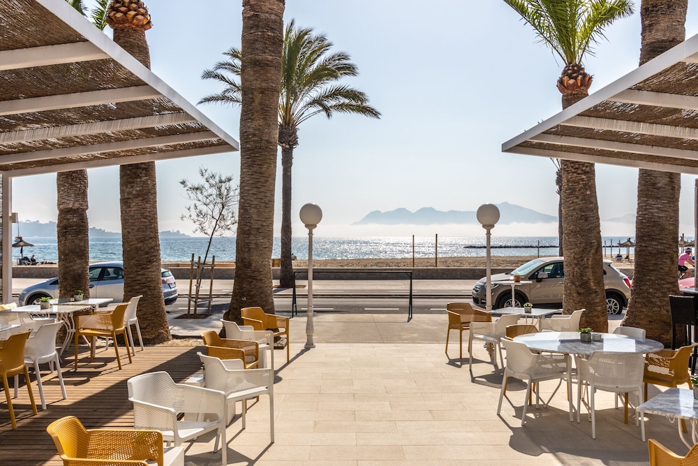 hotel cabot romantic adults only