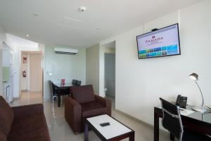 ramada suites by wyndham wailoaloa beach fiji