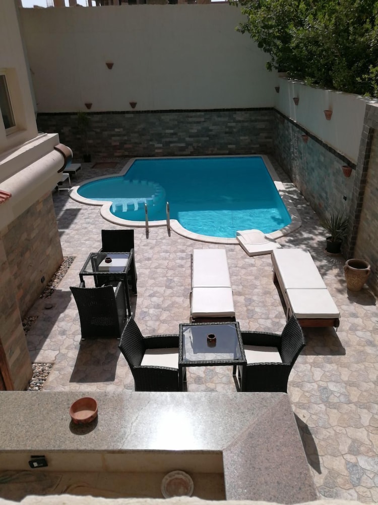 elite suites hurghada