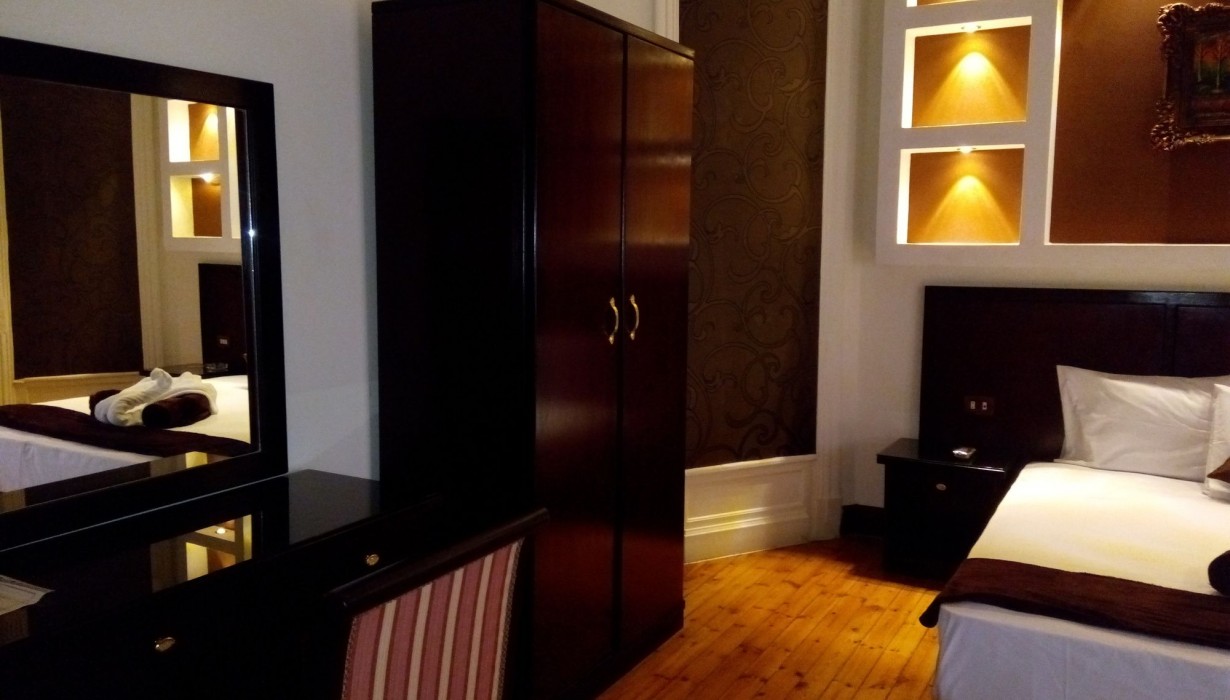 paradise boutique hotel