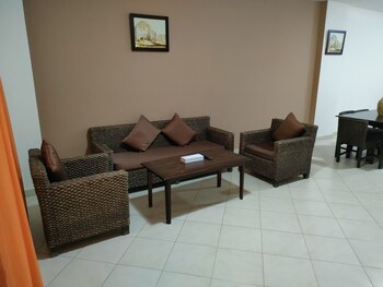 alhayat ain el sokhna