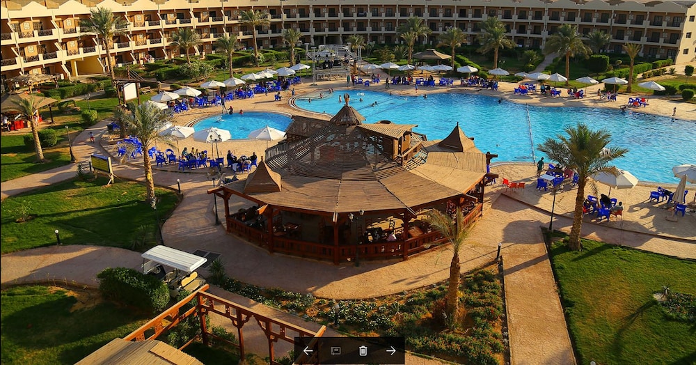 alhayat ain el sokhna