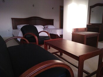 royal nj hotel