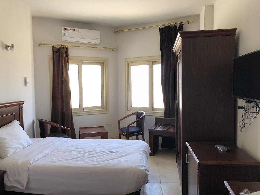 royal nj hotel