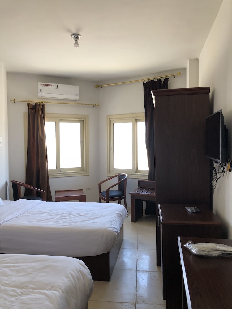 royal nj hotel