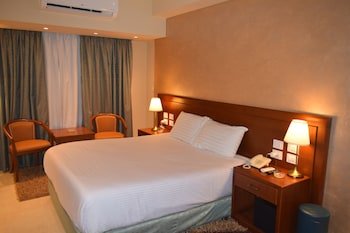 omar el khayam al minya hotel