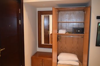 omar el khayam al minya hotel