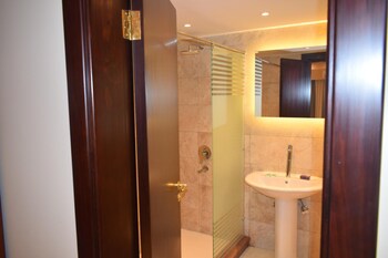 omar el khayam al minya hotel