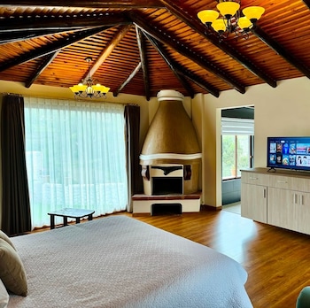 hosteria and spa surillal