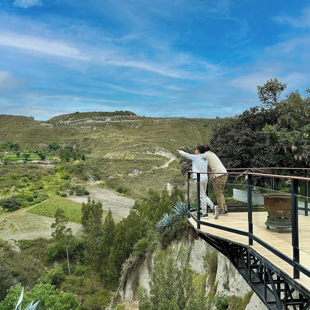 hosteria and spa surillal