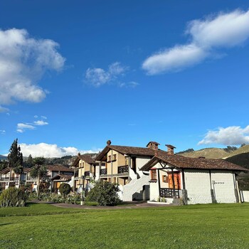 hosteria and spa surillal