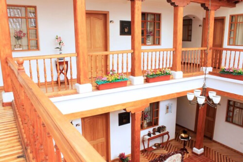 casa hotel las plazas