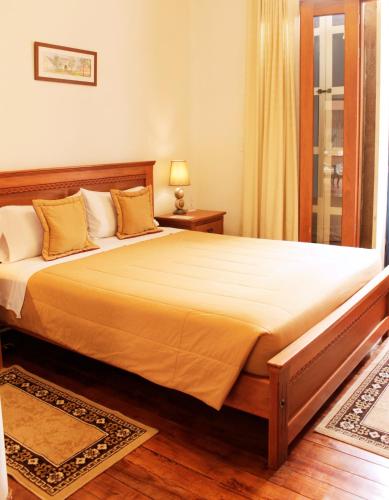 casa hotel las plazas