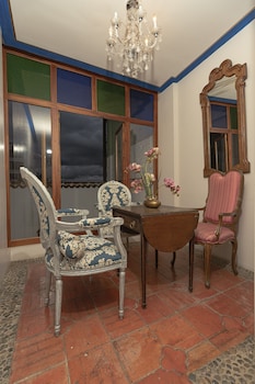 hotel azul de la plaza