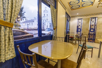 hotel azul de la plaza