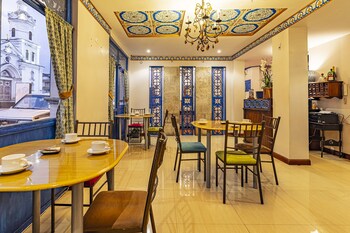 hotel azul de la plaza