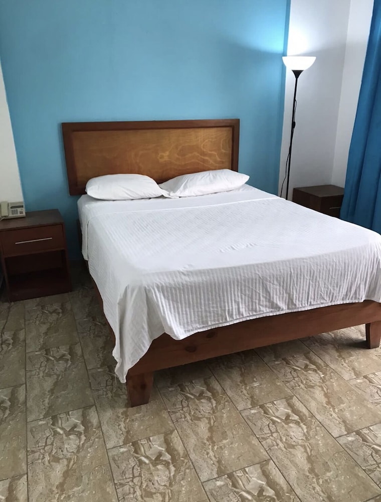 costa linda beach boca chica hotel