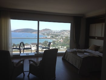 the best life hotel gumbet hill