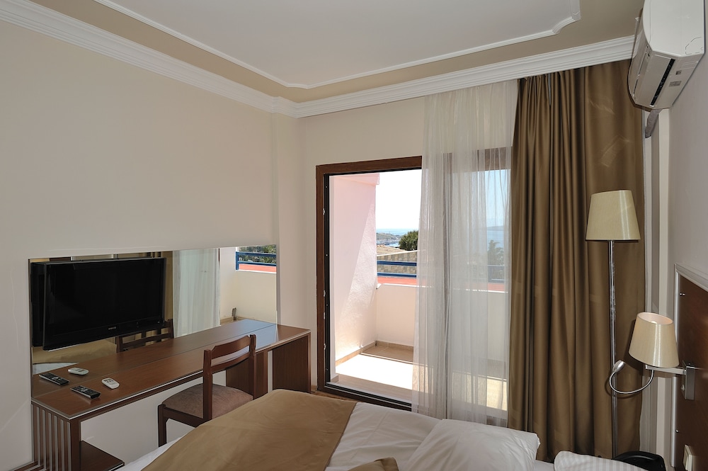 the best life hotel gumbet hill