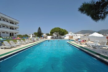 the best life hotel gumbet hill
