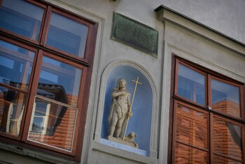 Hotel At The White Lily,,4 star