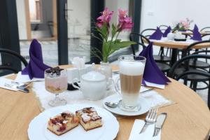 hotel at the white lily