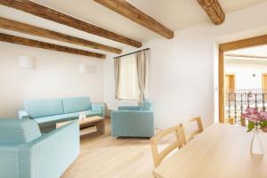 hotel at the white lily