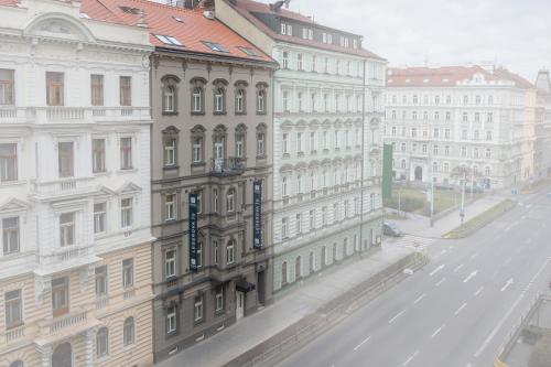 avenue legerova 19