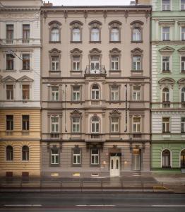 avenue legerova 19