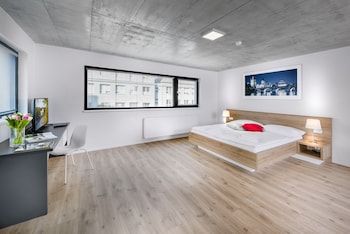 downtown suites belohorska