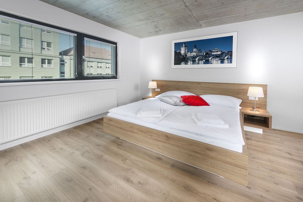 downtown suites belohorska