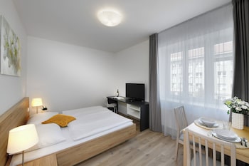 downtown suites belohorska