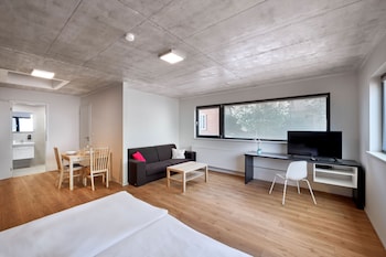 downtown suites belohorska