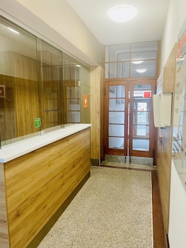 downtown suites belohorska