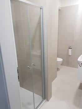 downtown suites belohorska