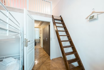 hybernska apartments