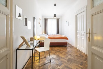 hybernska apartments