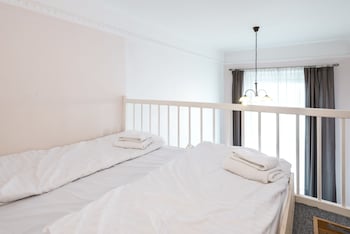 hybernska apartments