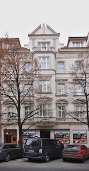 elizabeth suites