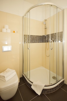 elizabeth suites