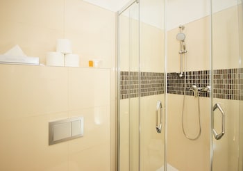 elizabeth suites