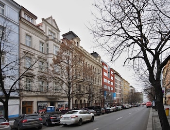 elizabeth suites