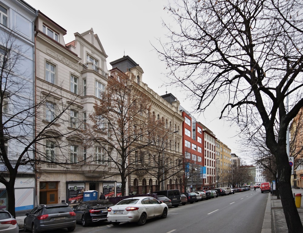 elizabeth suites