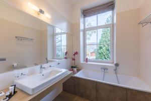 wellness and spa hotel villa regenhart