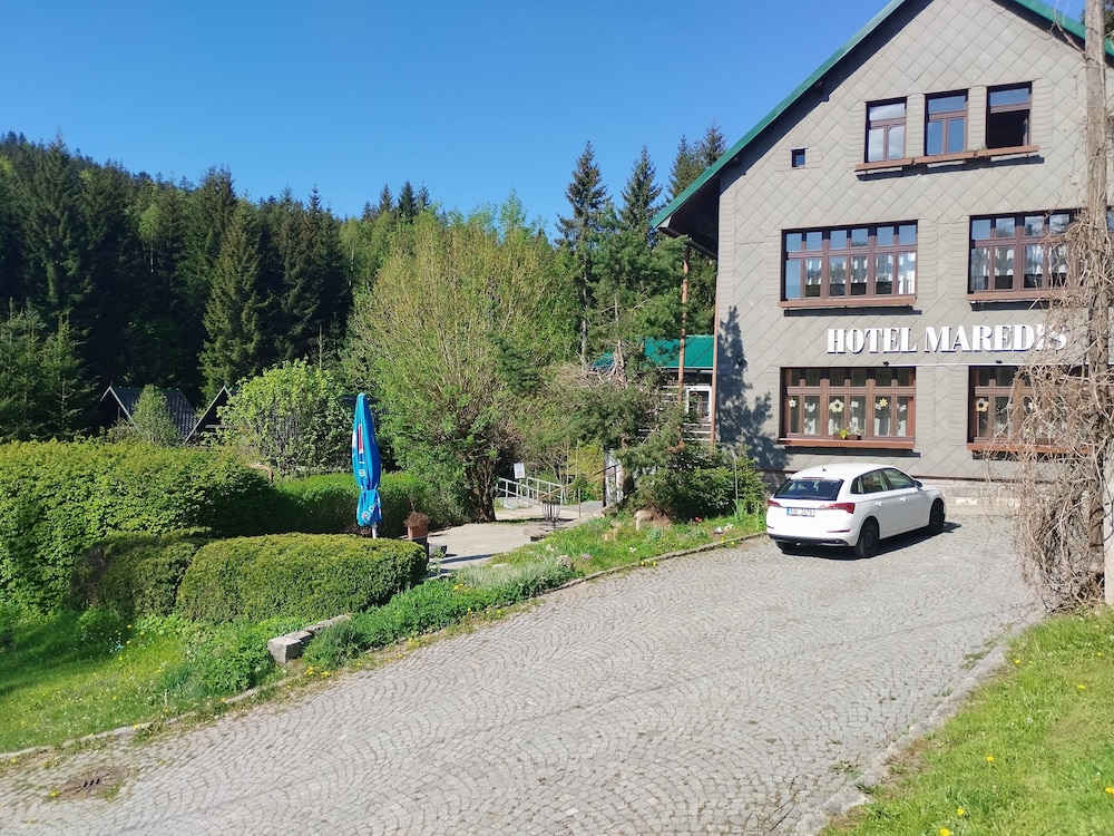 hotel maredis