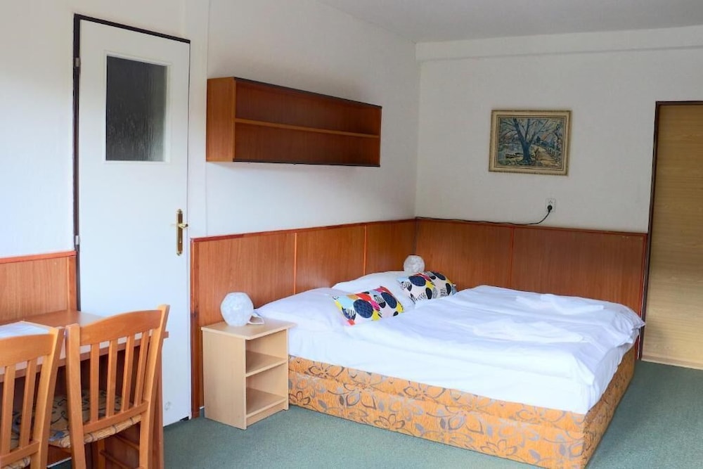 hotel maredis