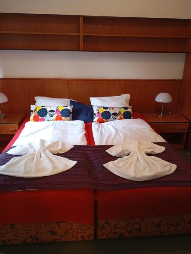 hotel maredis