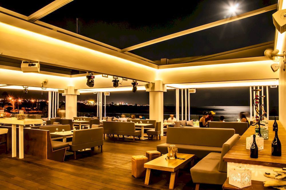 so white club resort