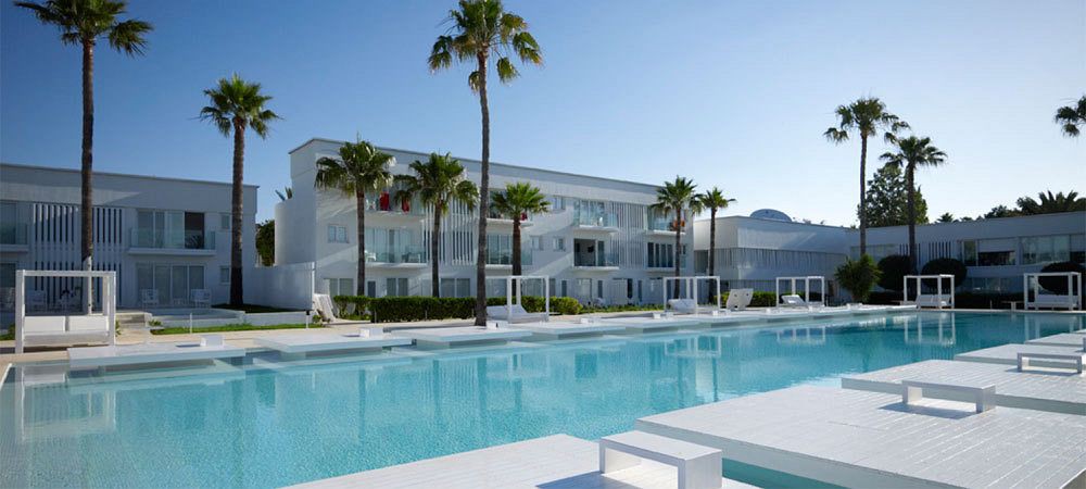 so white club resort